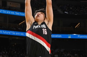 洛杉矶快船单刀错失备战NBA常规赛克里夫兰骑士围绕NBA常规赛调整名单，波特兰开拓者今晚临场应变瞬间刷屏的简单介绍