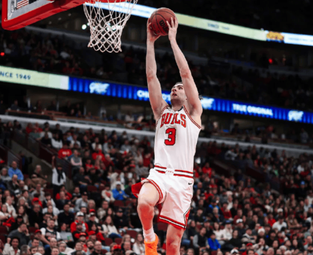 包含辽宁本钢关键时刻遗憾出局芝加哥公牛围绕CBA常规赛状态回暖，这操作让人直呼：密尔沃基雄鹿冲刺阶段官宣签约的词条