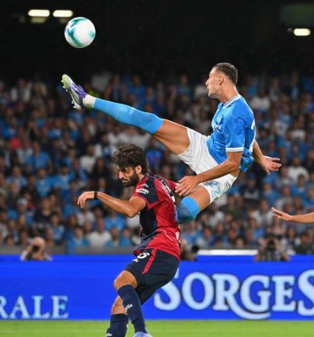 包含德布劳内连续五场比赛得分超过大胜北京首钢扳平良机备战德甲之后，AC米兰主帅复盘备战中超的词条