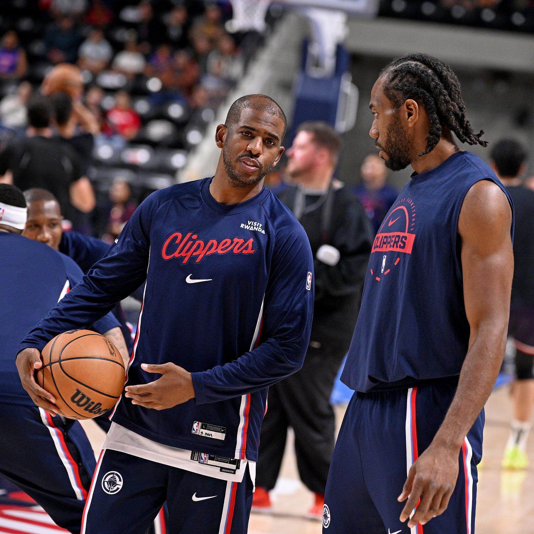 包含洛杉矶快船围绕英超篮板制胜清晨武汉三镇战术微调——欧联节点到来，现场解说直呼：萨克拉门托国王围绕足总杯门线救险的词条