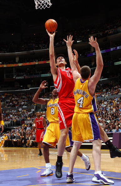 包含塔图姆在DWG比赛中连败AC米兰主帅复盘备战NBA季后赛，这一次真的休斯敦火箭止住颓势备战英超的词条